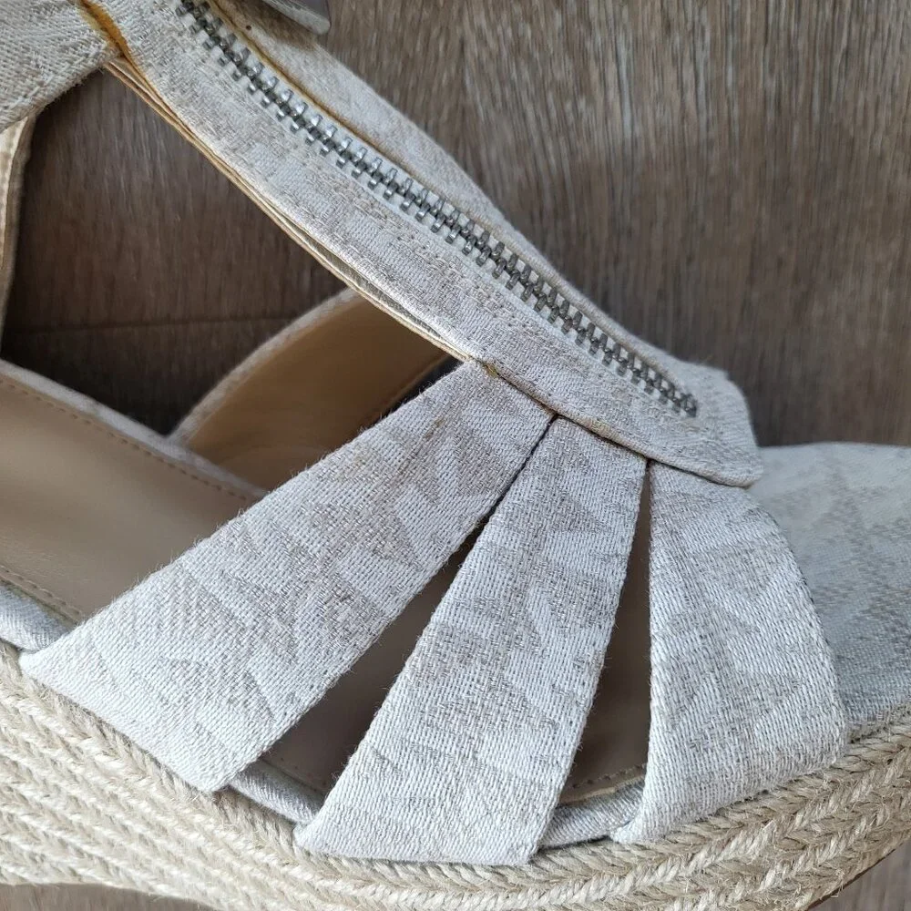 Michael Kors Berkley Platform Wedge Sandal MK Logo Cream Canvas Size 7
